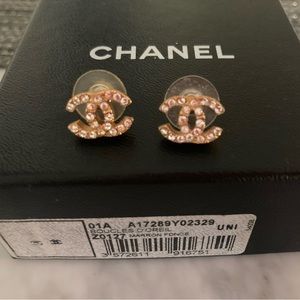 CHANEL mini CC logo Boucles Orville stud earrings